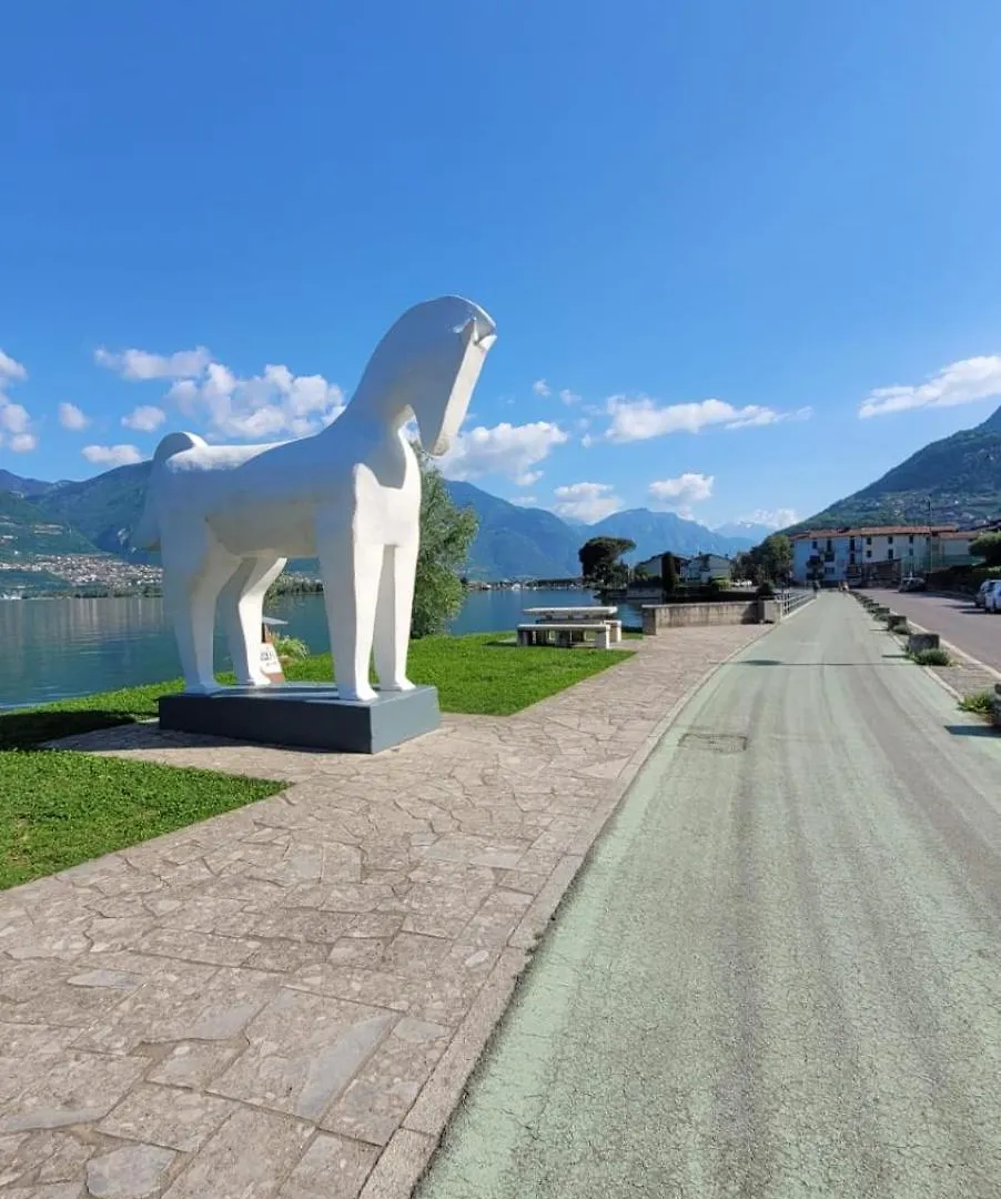 Dom wakacyjny Romanino House Mountain Lake Iseo Hospitality Pisogne